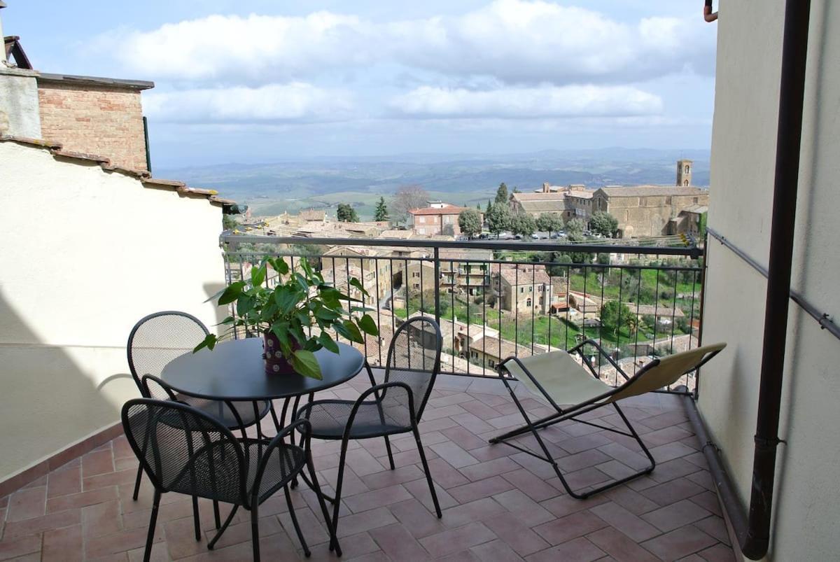 Historic Center Apartment With Private Garage Montalcino Exteriér fotografie